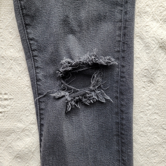 Levi's Distressed Wedgie Straight Leg Casual Everyday Coastal Denim Jean- Black - Picture 7 of 10